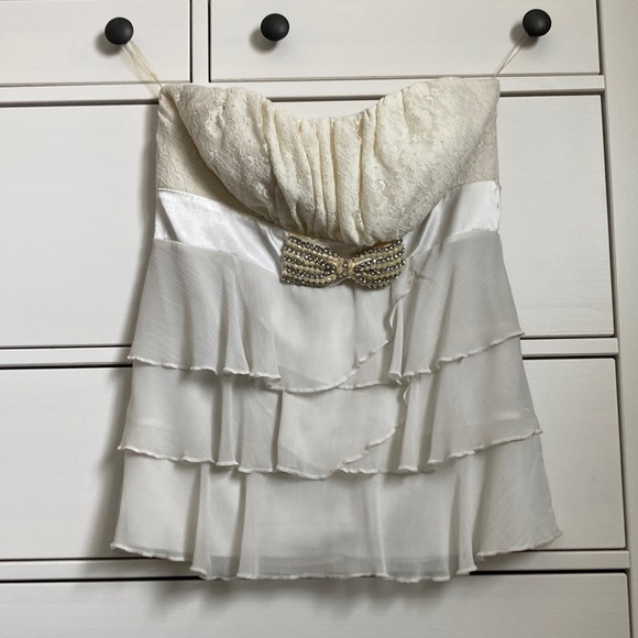 White Strapless Top - Picture 2 of 6